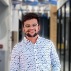 employee_20241125055642_320.png